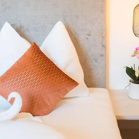 Meranosuites - Garden アパート *