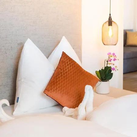 Meranosuites - Garden アパート *